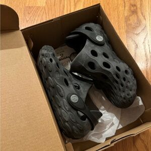 Merrell Big Kid's Hydro Moc in black, water shoes, lightweight, easy on